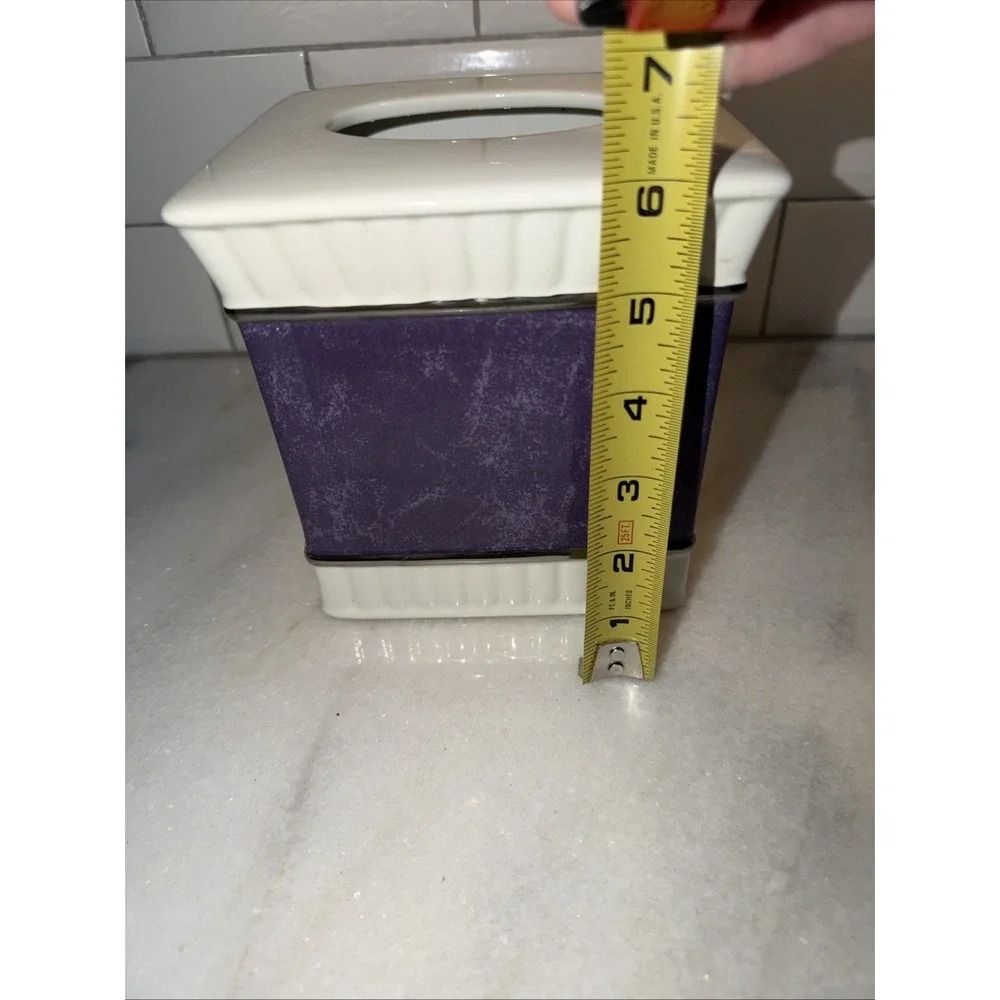 wamsutta Vintage Cream/eggplant Tissue Box GE993‎